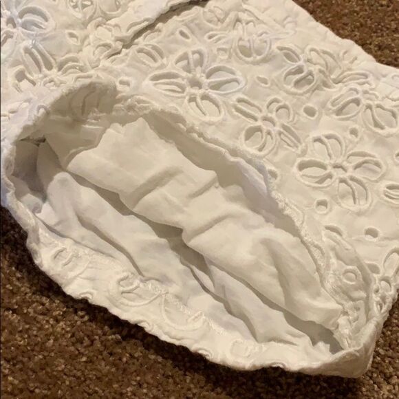 Milly eyelet floral shorts. - Picture 9 of 12